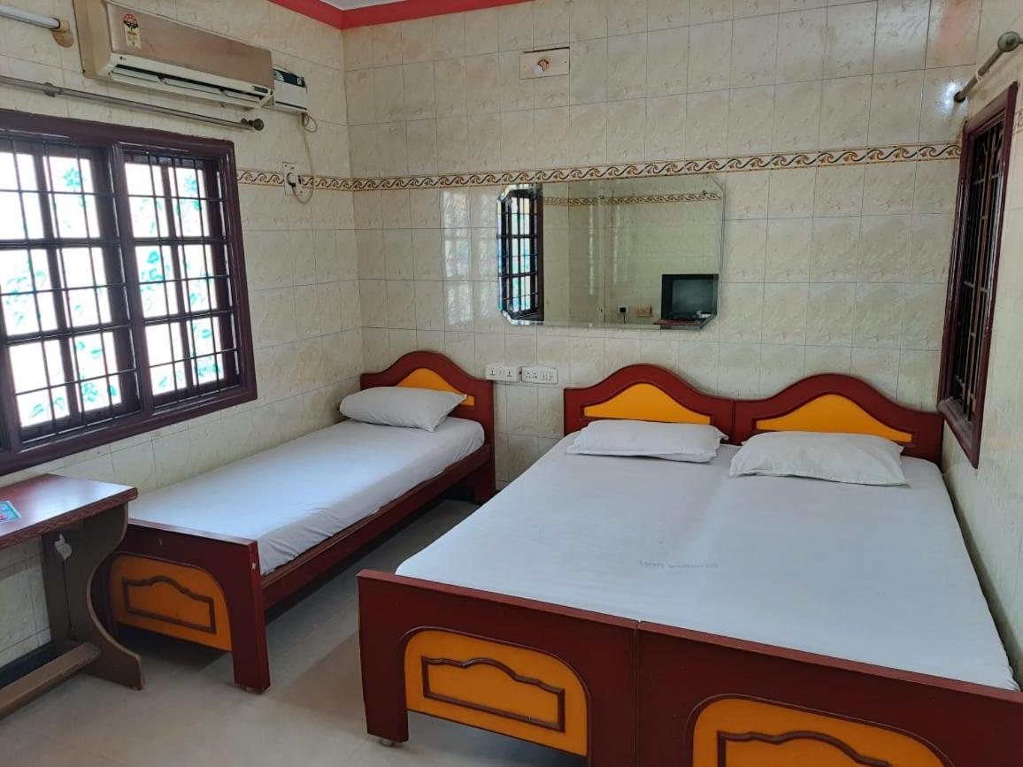 Charminar Residency Chennai Exterior foto